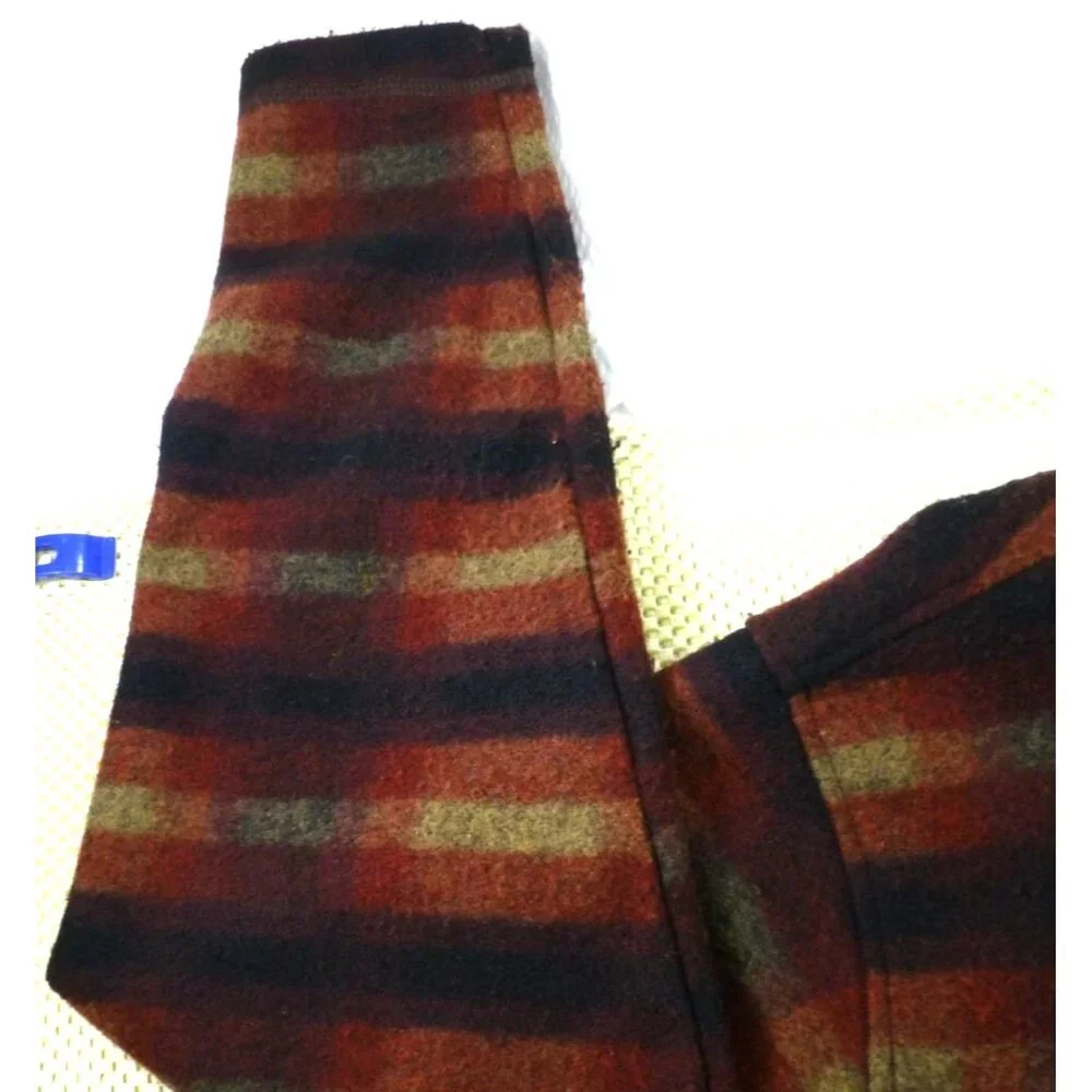 John Wayne Sweater Mens XL Navy Red Green Plaid Wooly Fleece Quarter Snap - Picture 9 of 11